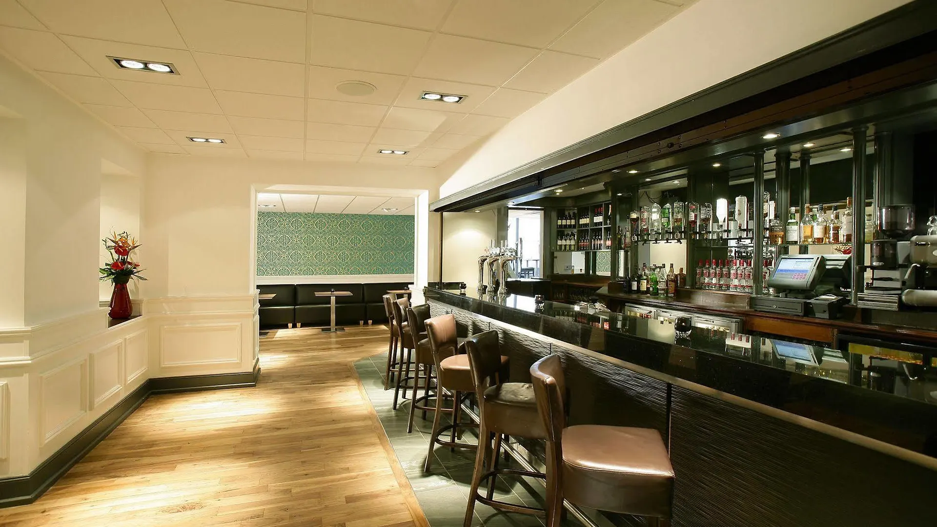 Leonardo Edinburgh Murrayfield 4*,  United Kingdom